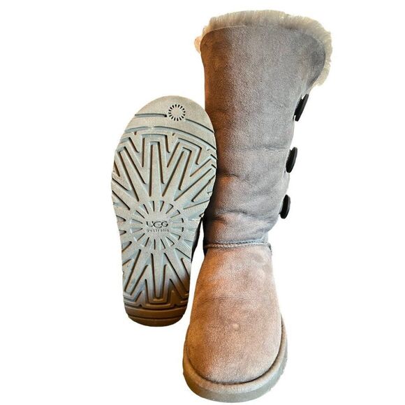 UGG Gray Boots Triple Button‎ Boots Women's Size 6 - Picture 5 of 6